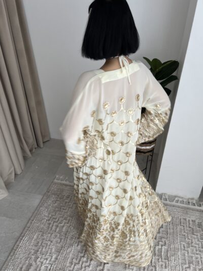KW- offwhite