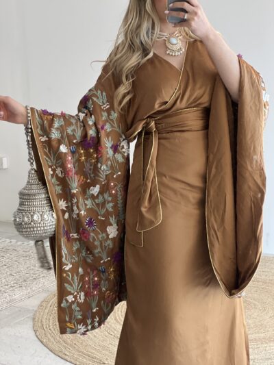 Bronze kimono