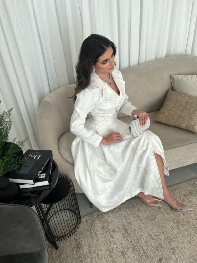 April offwhite